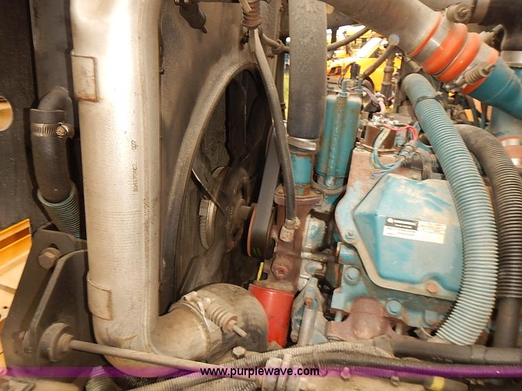 image for item J3089 1997 International 3800 school bus