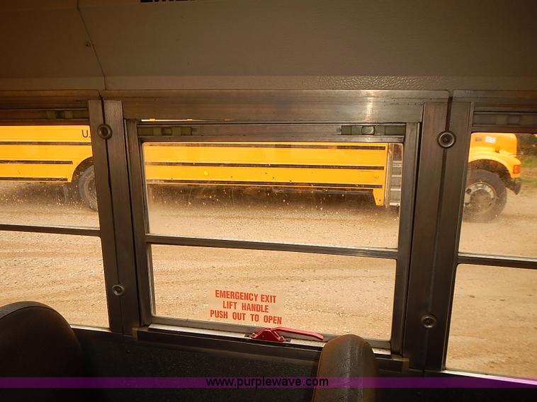 image for item J3089 1997 International 3800 school bus