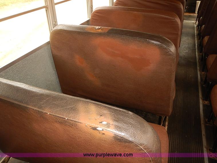 image for item J3089 1997 International 3800 school bus