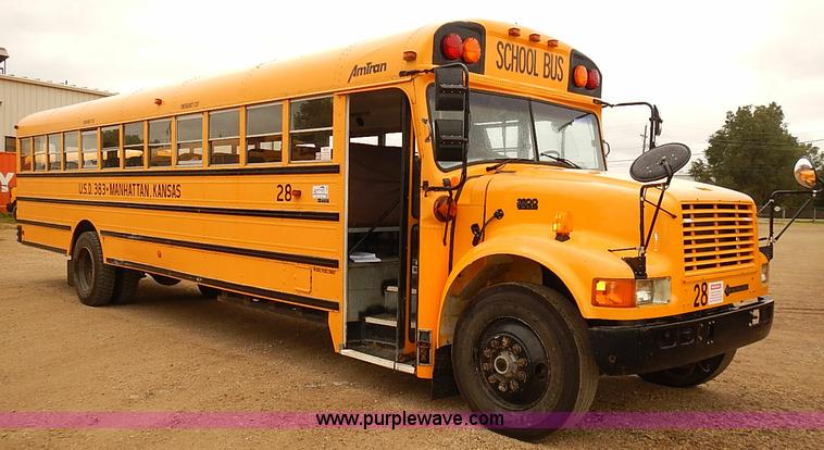 image for item J3090 1995 International 3800 school bus