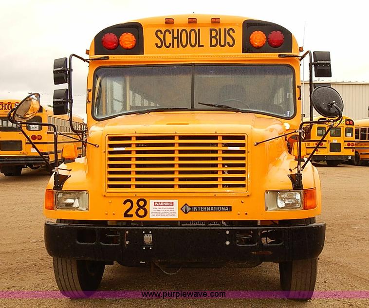 image for item J3090 1995 International 3800 school bus