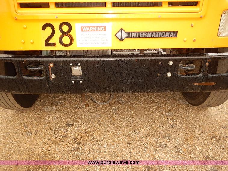 image for item J3090 1995 International 3800 school bus