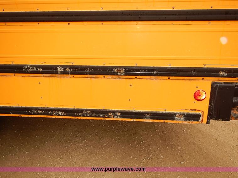 image for item J3090 1995 International 3800 school bus