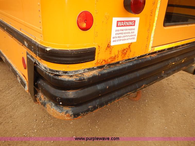 image for item J3090 1995 International 3800 school bus