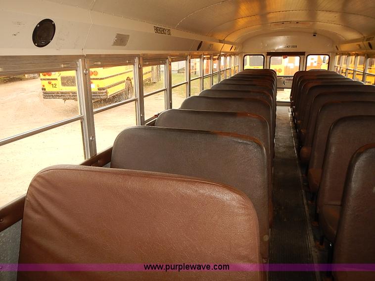 image for item J3090 1995 International 3800 school bus
