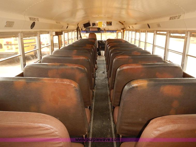 image for item J3090 1995 International 3800 school bus