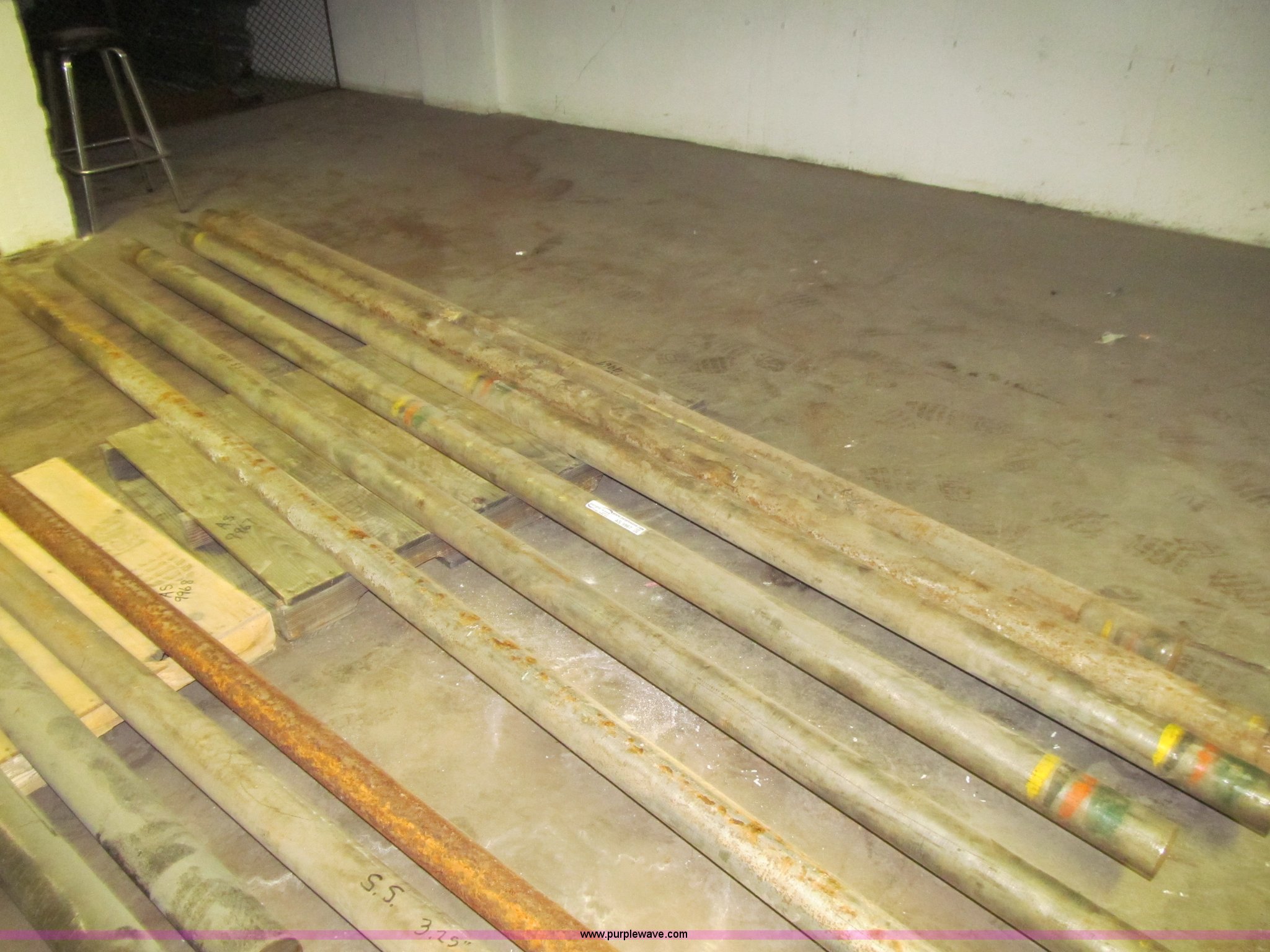 (6) 400 stainless steel round stock in Des Moines, IA Item AS9967