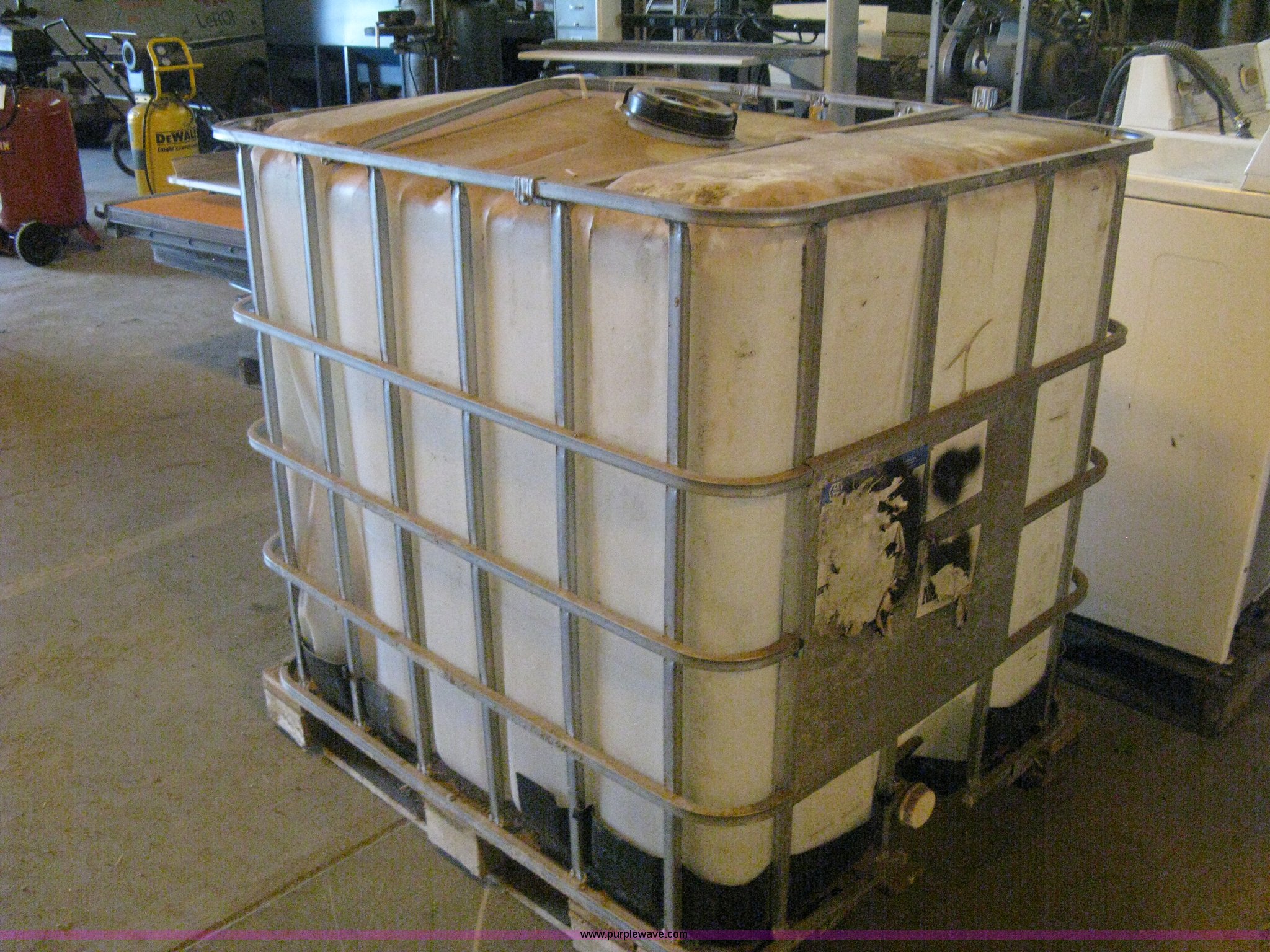 300 Gallon Totes For Sale Near Me 21 - u6ag9og