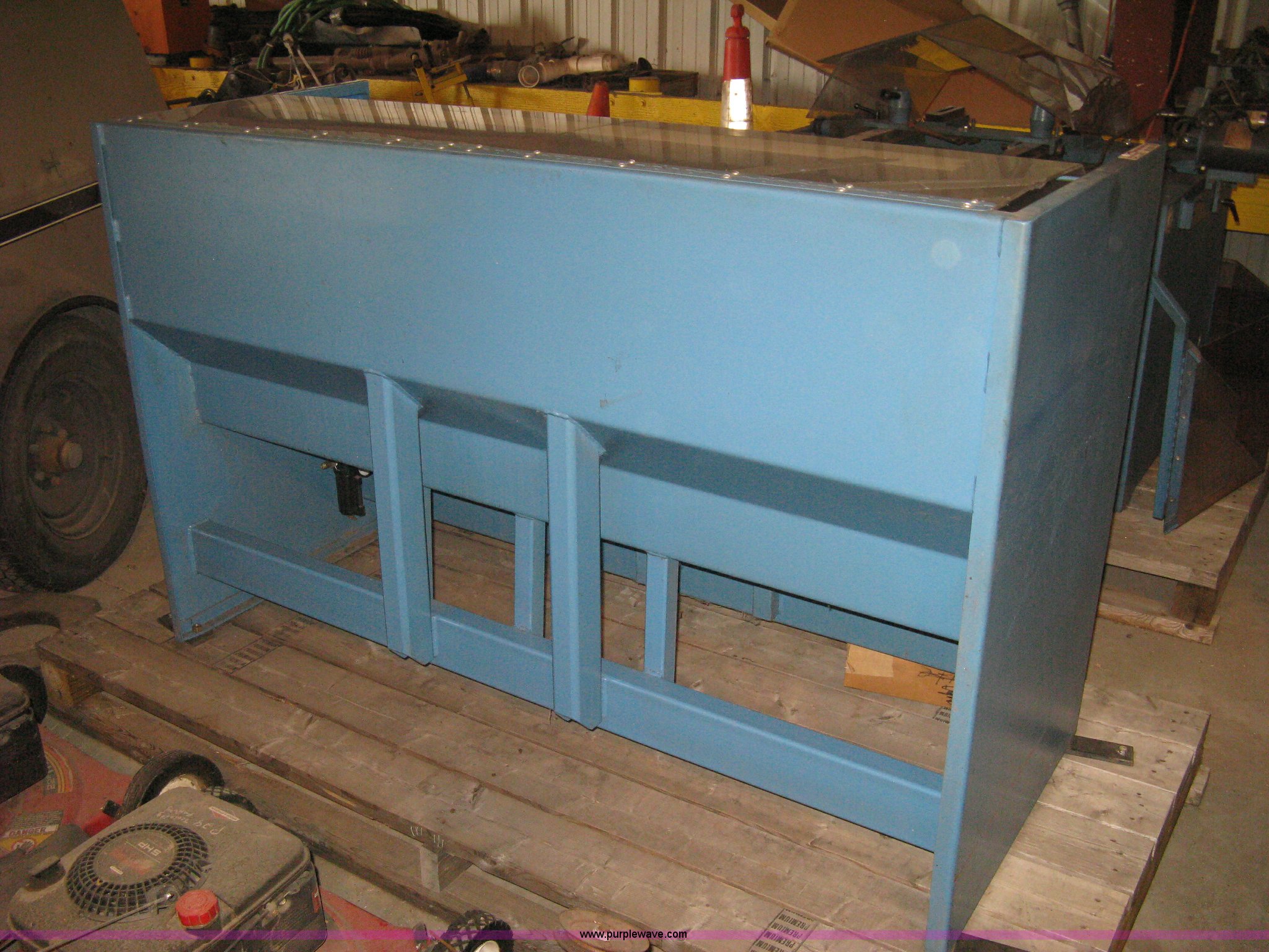 Ideal 1000 bedknife grinder in Hutchinson, KS Item BE9228 sold