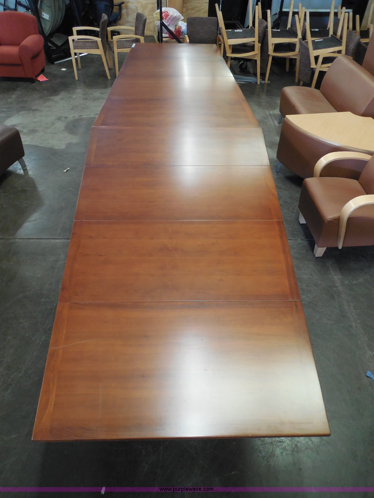 Assorted office furniture in Wichita, KS Item BE9972 sold Purple Wave