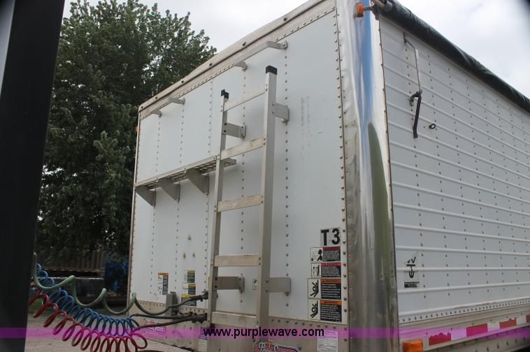 image for item AJ9346 2001 Wilson DWH-400 hopper grain trailer