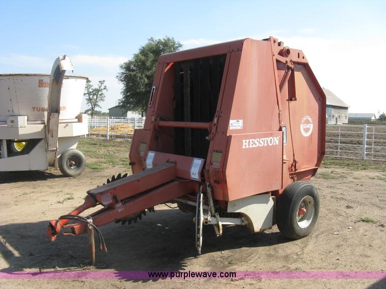 image for item E7972 1980 Hesston 5540 round baler