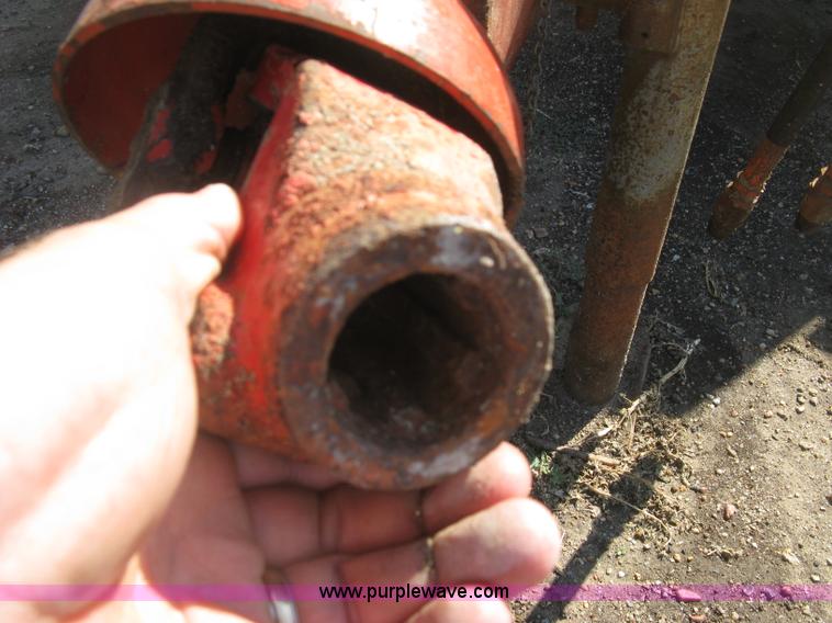 image for item E7972 1980 Hesston 5540 round baler