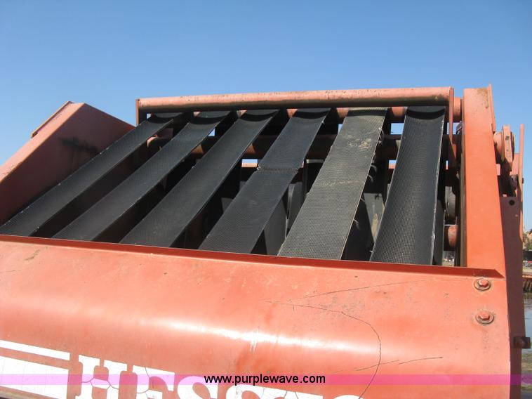 image for item E7972 1980 Hesston 5540 round baler