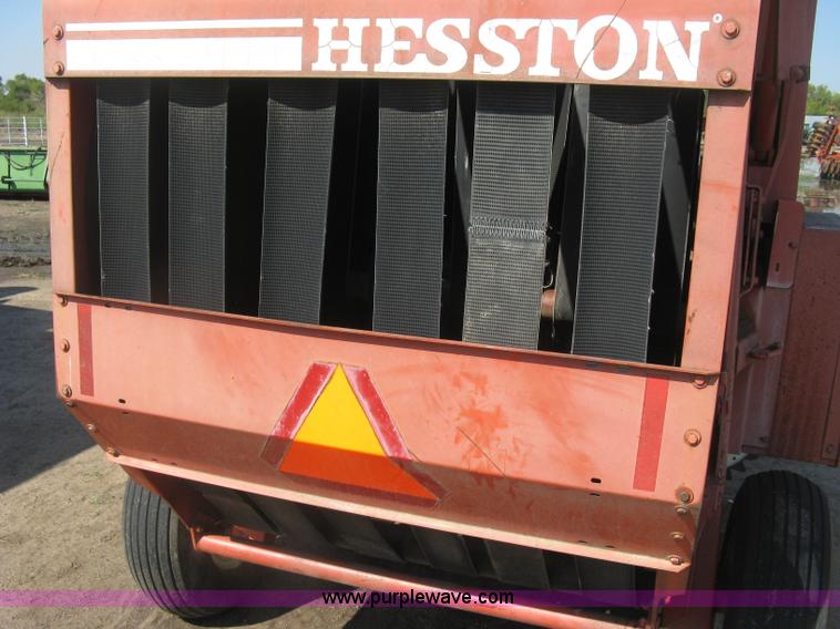 image for item E7972 1980 Hesston 5540 round baler