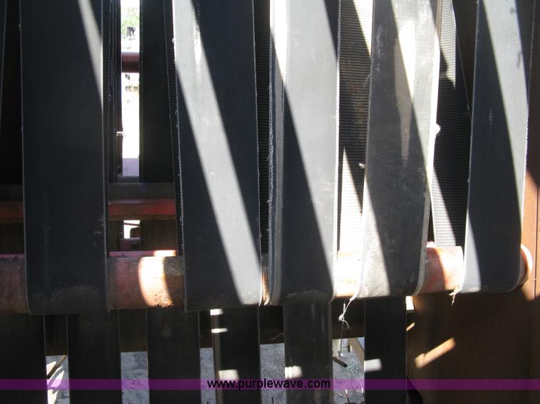 image for item E7972 1980 Hesston 5540 round baler