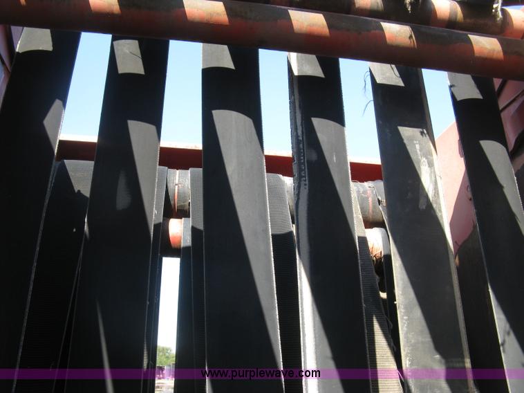 image for item E7972 1980 Hesston 5540 round baler