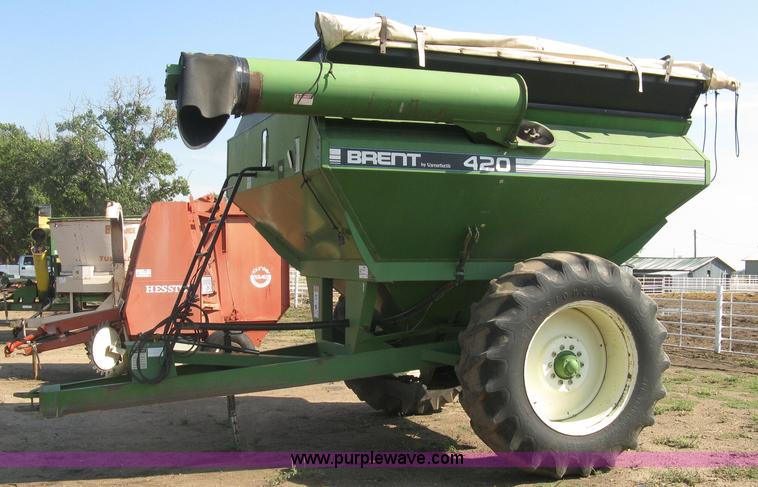image for item E7973 Brent GC420 grain cart