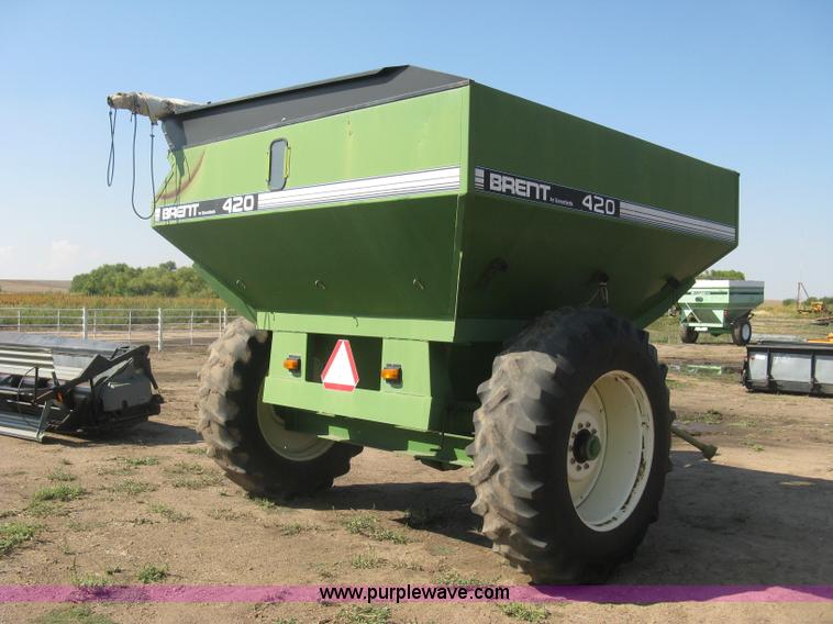 image for item E7973 Brent GC420 grain cart