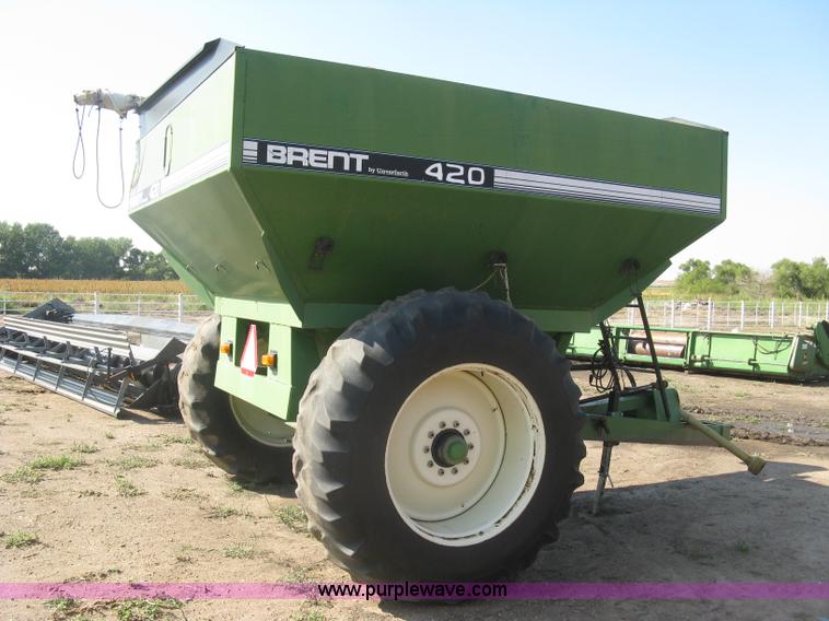 image for item E7973 Brent GC420 grain cart