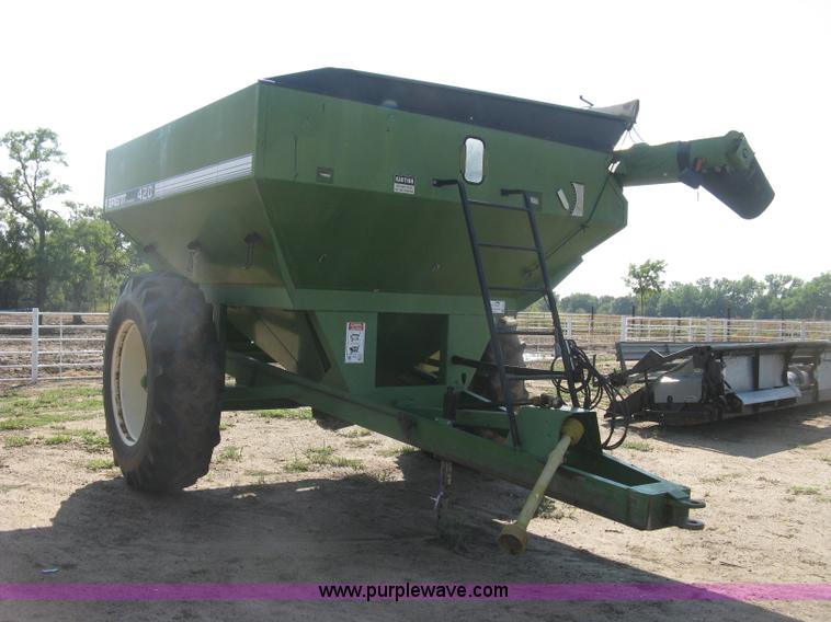 image for item E7973 Brent GC420 grain cart