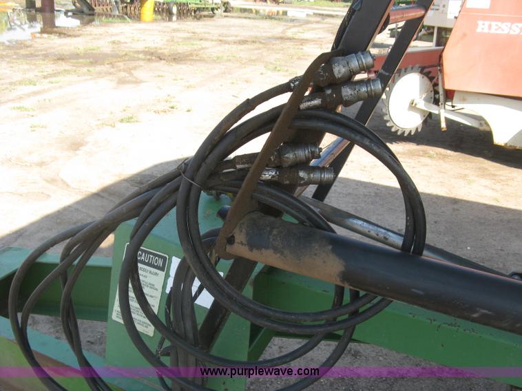 image for item E7973 Brent GC420 grain cart