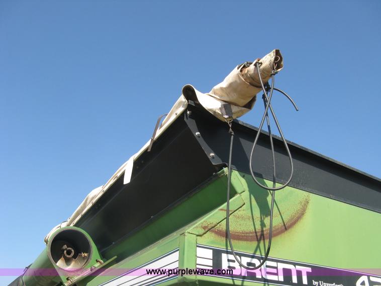 image for item E7973 Brent GC420 grain cart