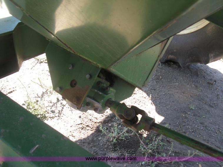 image for item E7973 Brent GC420 grain cart