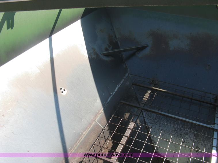 image for item E7973 Brent GC420 grain cart