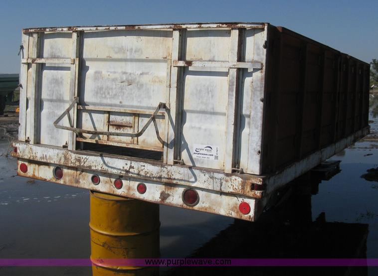 image for item E7977 Stake side truck bed