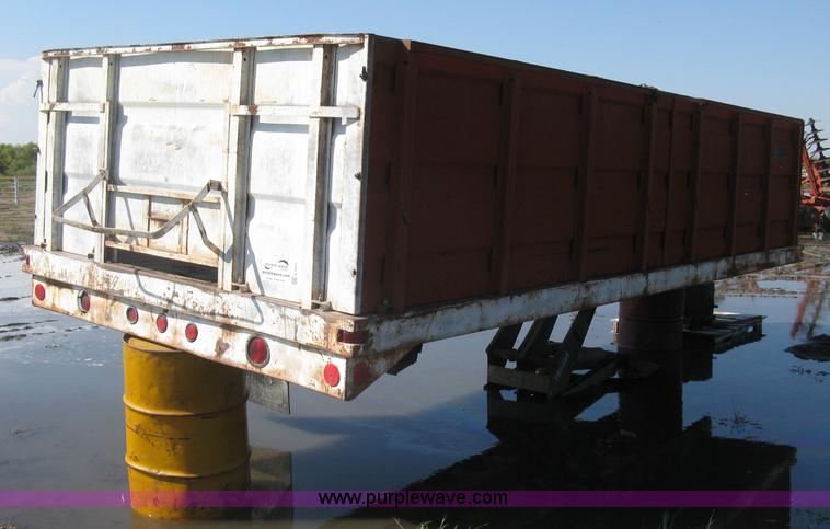 image for item E7977 Stake side truck bed