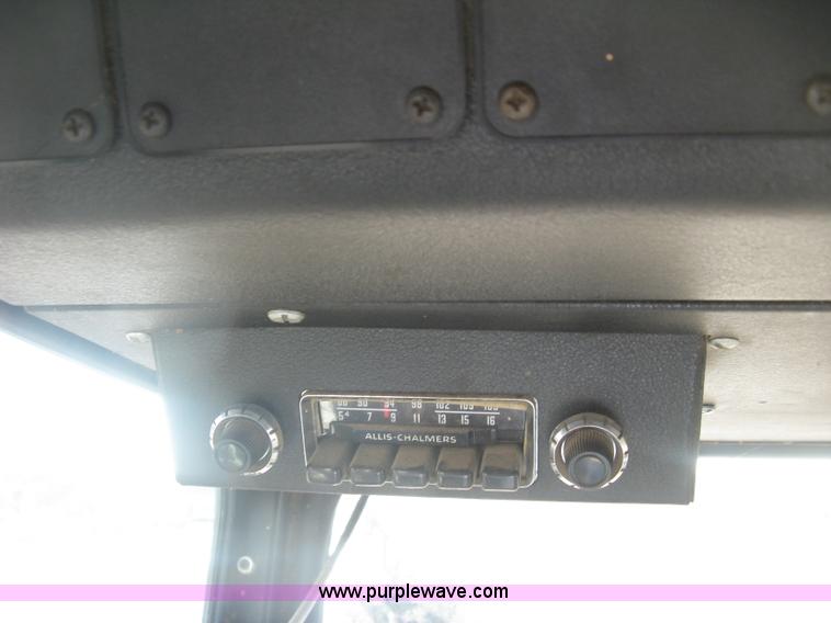 image for item E7985 Gleaner M2 combine