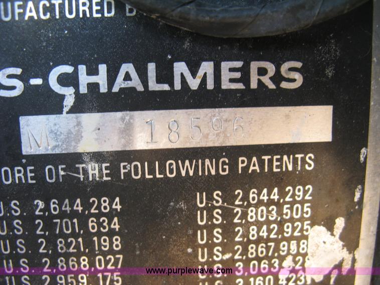 image for item E7985 Gleaner M2 combine