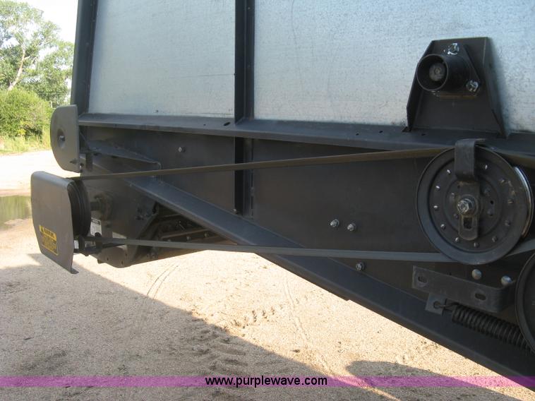 image for item E7985 Gleaner M2 combine