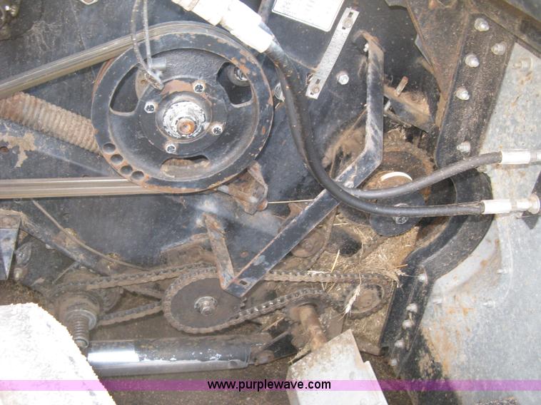 image for item E7985 Gleaner M2 combine