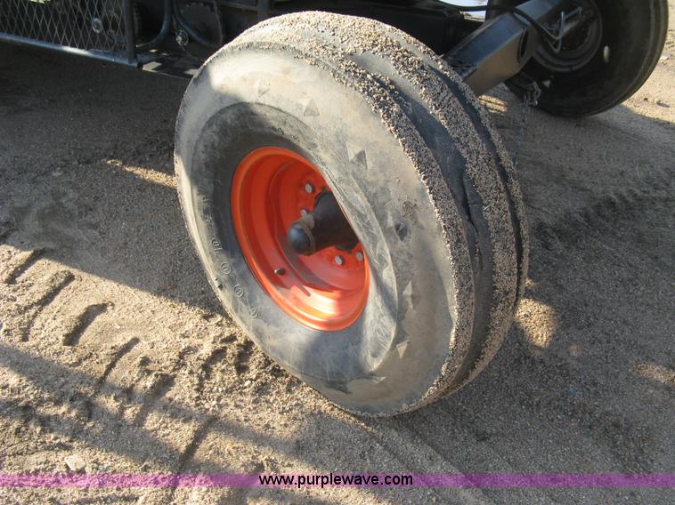 image for item E7985 Gleaner M2 combine