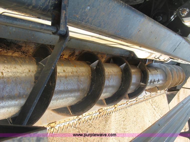 image for item E7985 Gleaner M2 combine