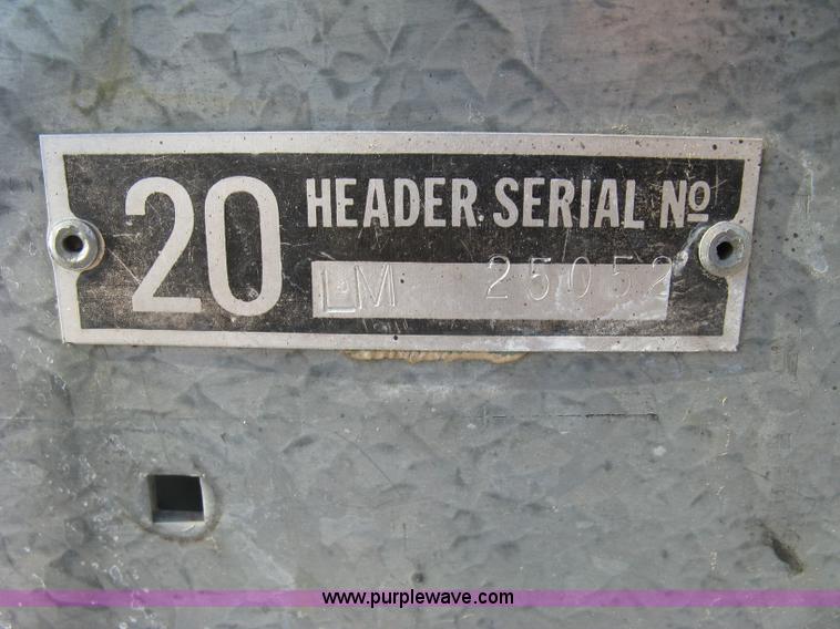 image for item E7985 Gleaner M2 combine