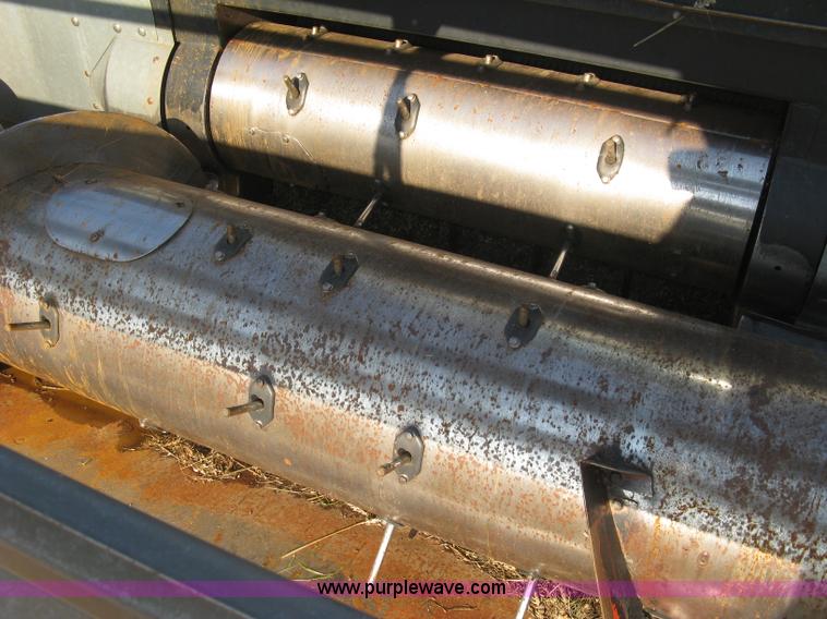 image for item E7985 Gleaner M2 combine