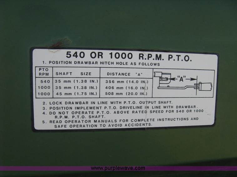 image for item E7986 Oliver 1850 tractor