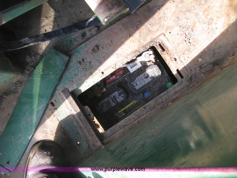 image for item E7986 Oliver 1850 tractor