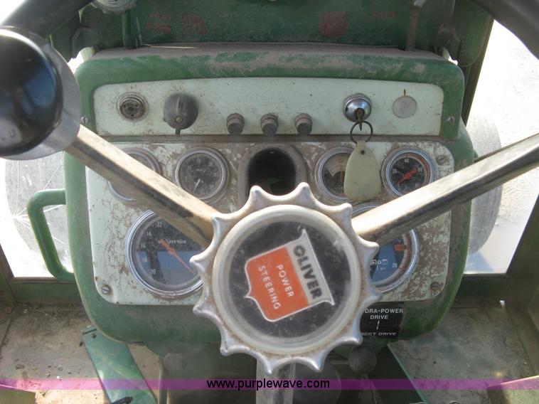 image for item E7986 Oliver 1850 tractor