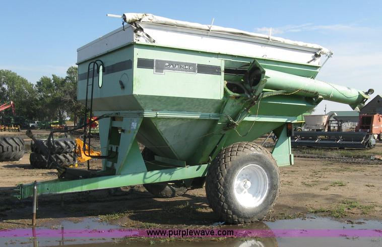 image for item E7988 Parker 450 grain cart