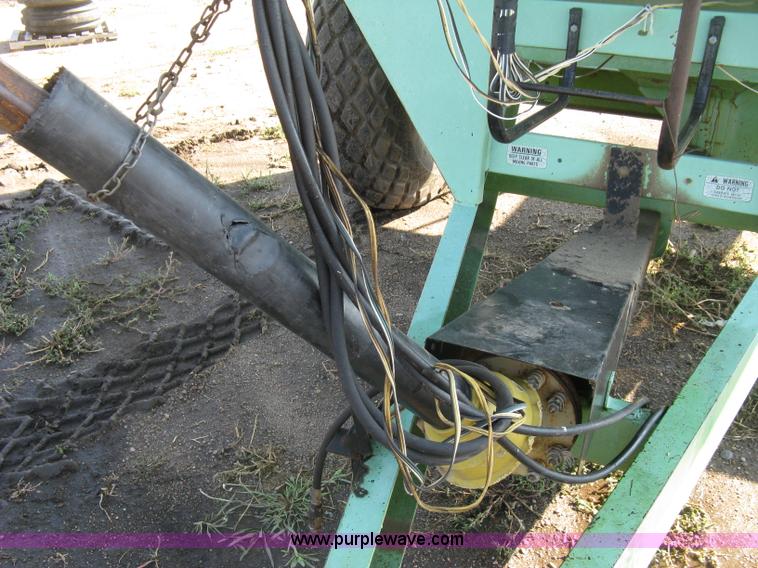 image for item E7988 Parker 450 grain cart