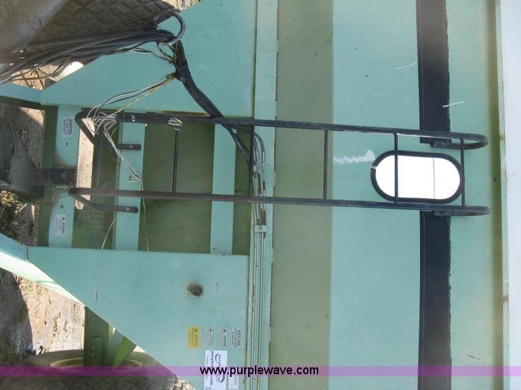 image for item E7988 Parker 450 grain cart