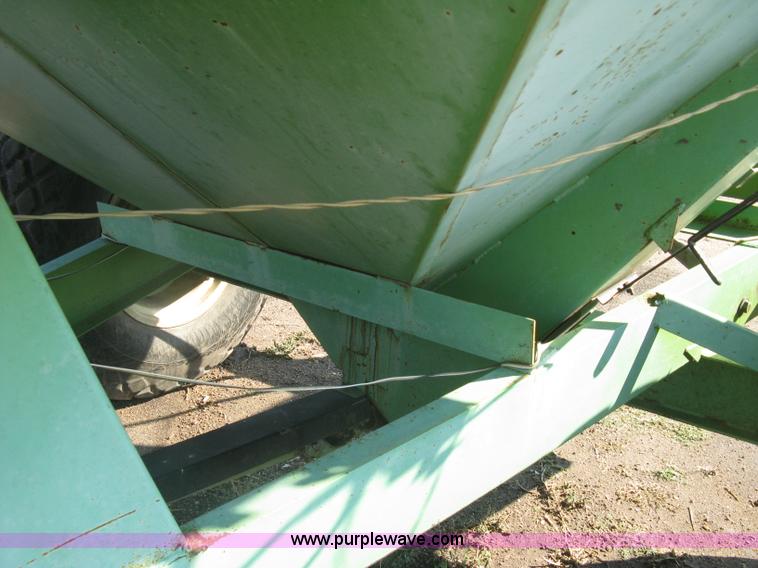 image for item E7988 Parker 450 grain cart