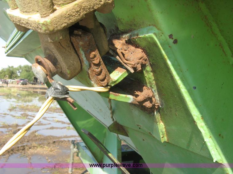 image for item E7988 Parker 450 grain cart