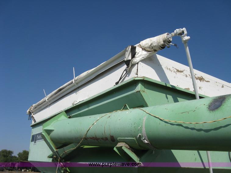 image for item E7988 Parker 450 grain cart