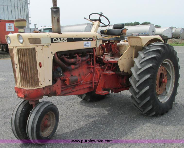 image for item G9101 Case 931 Comfort King tractor