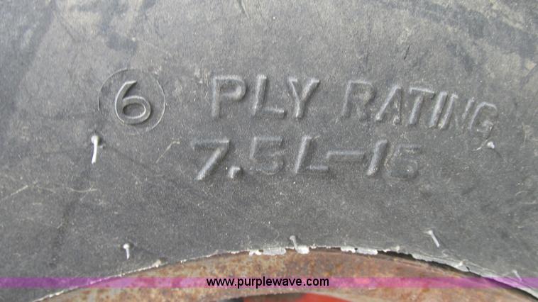 image for item G9101 Case 931 Comfort King tractor